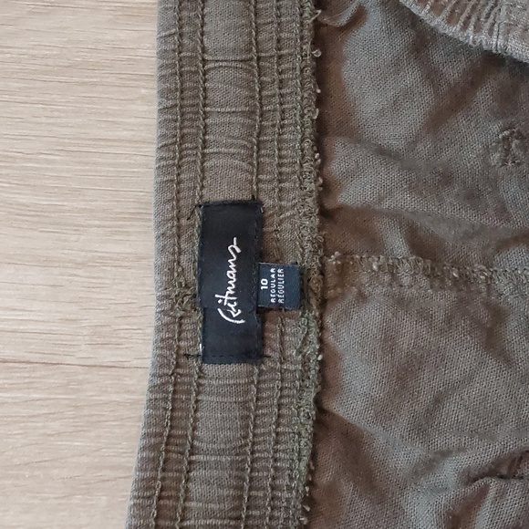 Reitmans Green Shorts - Picture 2 of 5